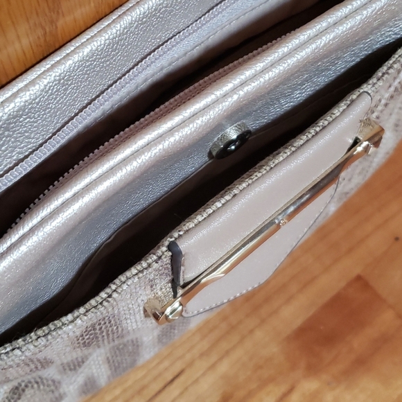 Jennifer Lopez clutch purse - Picture 5 of 7